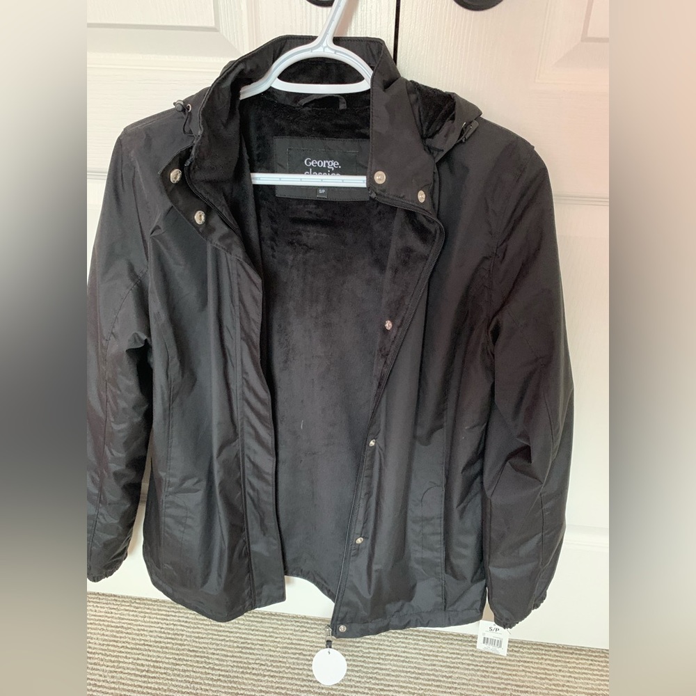 Womens water résistent black jacket. Size small. NWT